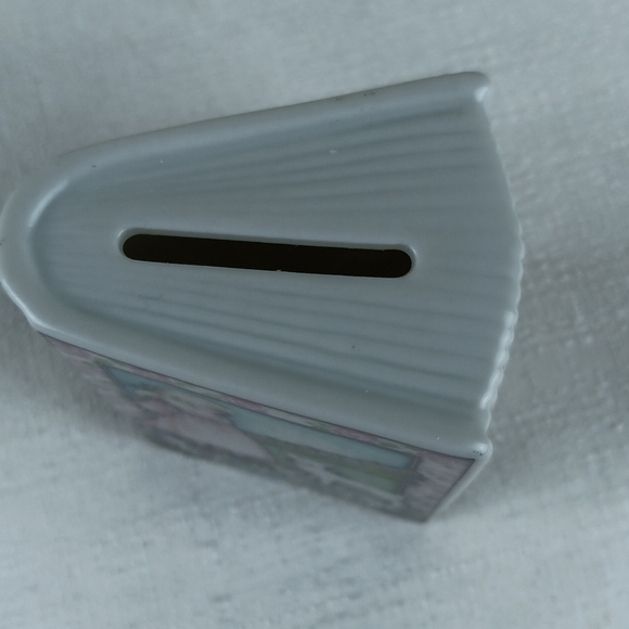 3.3" Enesco Karen Hahn Vintage 1987 Mother Goose Book Ceramic Bank Fairy Tale. - Picture 2 of 13